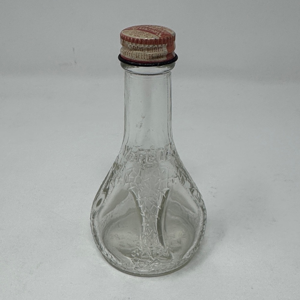 VINTAGE VIRGINIA DARE INSTANT AID DIMPLED BOTTLE CHERRY 1 1/2 FL OZ
